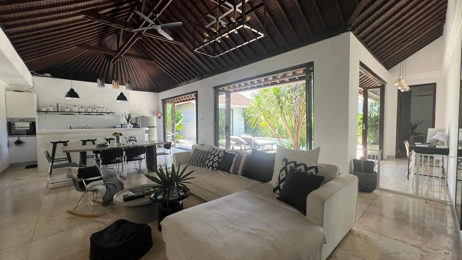 Villa The Mia Bali Kerobokan 0*,